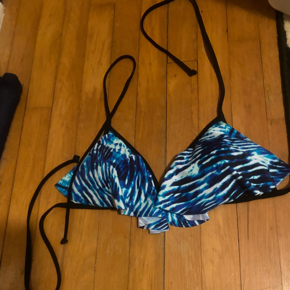 VS Pink printed bikini top